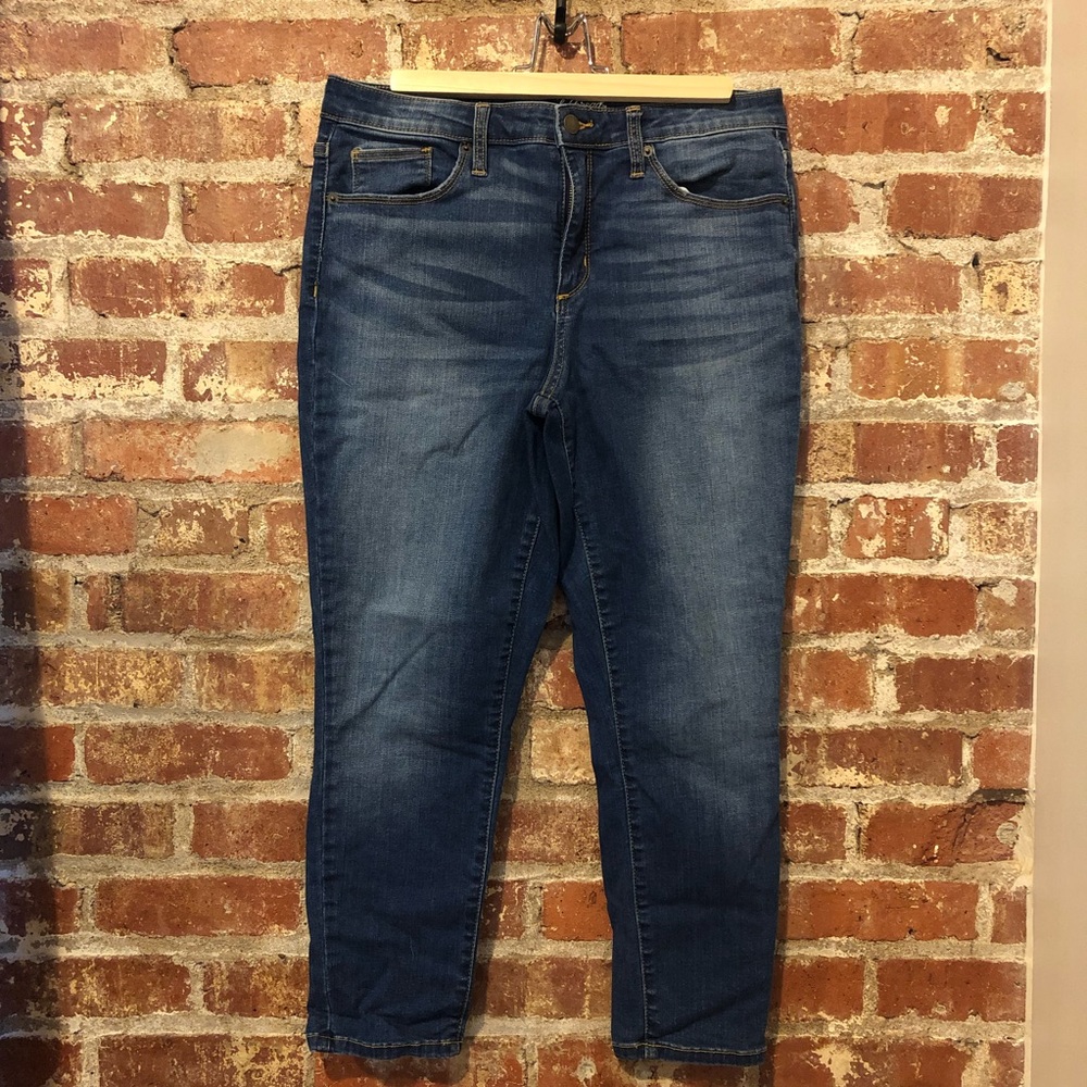 Cropped High Rise Jeans